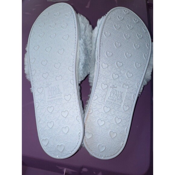 Musk Luks women’s powder blue, fuzzy slippers, size extra large 11 to 12 - Picture 5 of 7